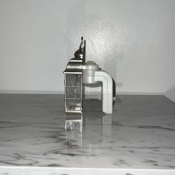 B&BW Plug In - Picture 2 of 4